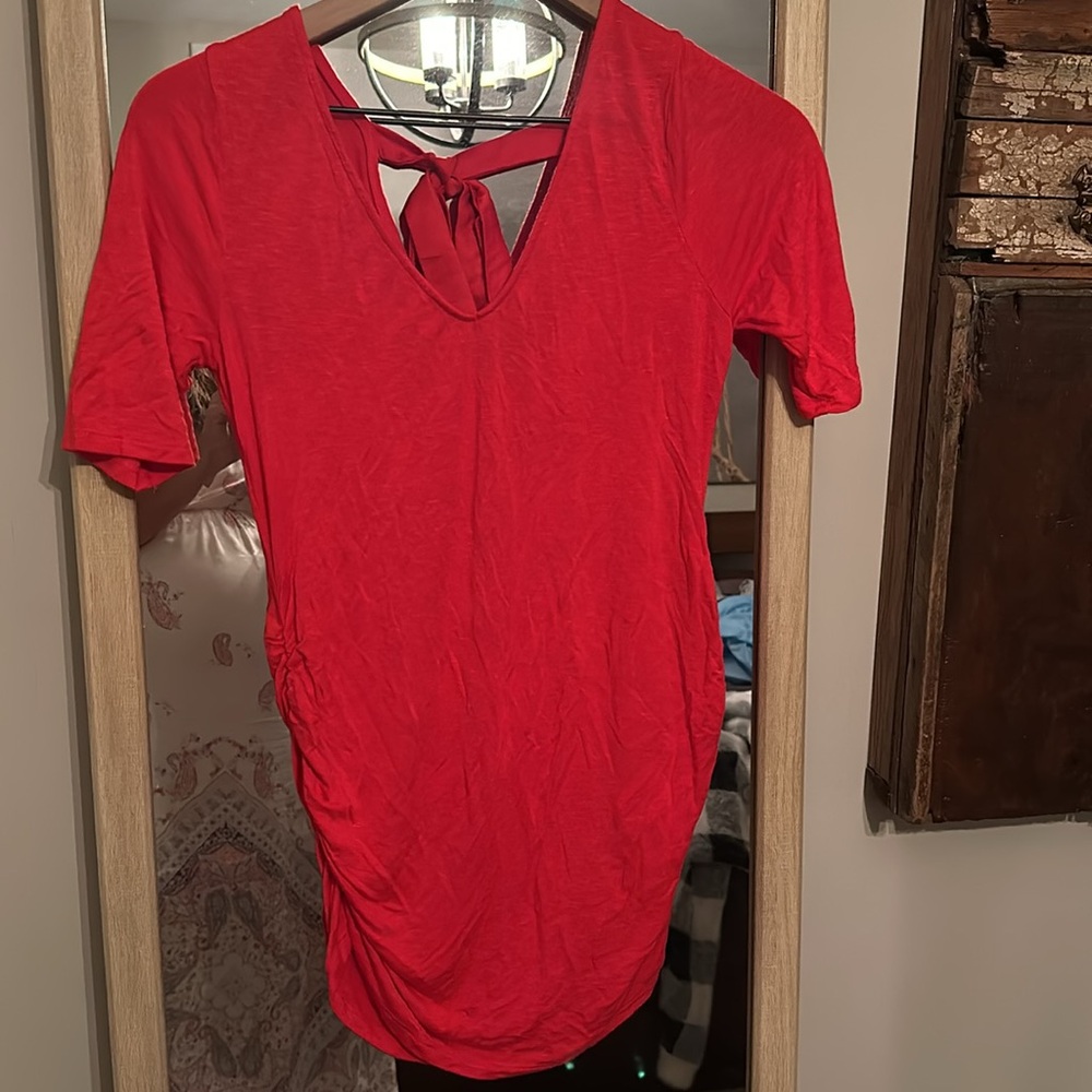 EUC Jessica Simpson Maternity Top